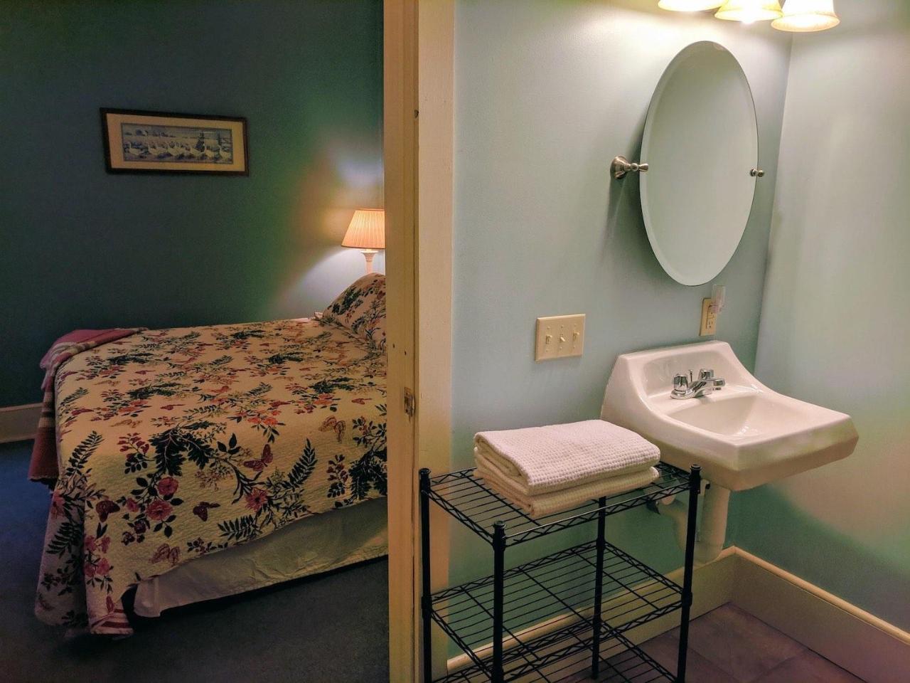 The Honking Goose Inn Amsterdam エクステリア 写真